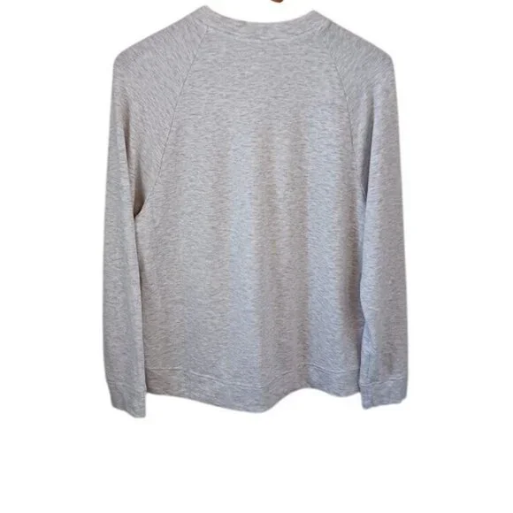 Lou & Grey Signature Soft Plush Light Gray Heathered Raglan Sweatshirt Size M - Picture 2 of 8